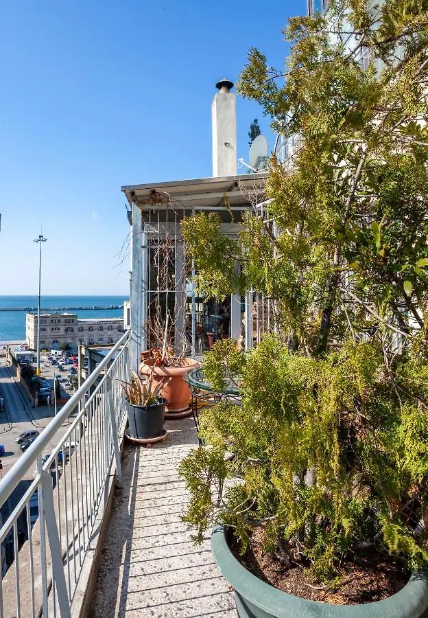 Urban Dream-Down Town Apartment Thessaloniki Greece